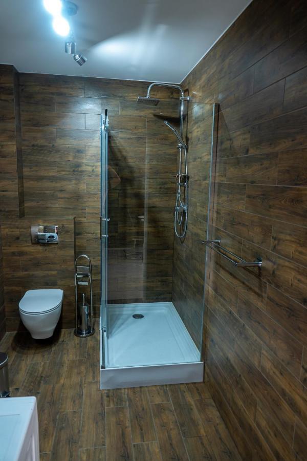 Nowy Apartament Z Duzym Tarasem I Parkingiem シフィノウイシチェ エクステリア 写真